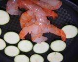 海老とズッキーニのスパゲッティ作り方2写真