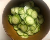 ＊ かにかま　きゅうり　の酢の物　＊作り方1写真
