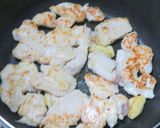 鶏ささみとネギとブロッコリーの塩麹炒め作り方7写真