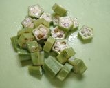 簡単！オクラと舞茸のお味噌汁作り方1写真
