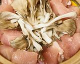 固形お鍋の素●鶏肉&目玉のせ鍋焼きうどん作り方2写真