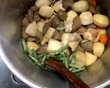 里芋と鶏もも肉の煮物作り方9写真