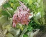 水から煮るキノコ達☆レタス味噌バタスープ作り方3写真