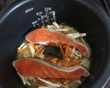 旦那絶賛★塩鮭としめじの炊き込みご飯作り方4写真