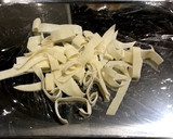 余った餃子の皮で簡単もやしスープ！作り方2写真