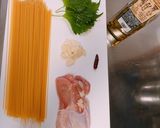 鶏肉と大葉のペペロンチーノ作り方1写真