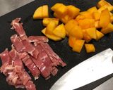 柿と生ハムのレタスサラダ作り方1写真