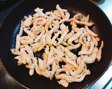 鶏胸肉とじゃが芋の 青椒肉絲 風*:★。作り方3写真