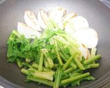 カブと豚肉のしょうが焼(日本食研たれ)作り方2写真