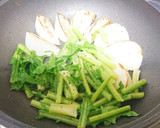 カブと豚肉のしょうが焼(日本食研たれ)作り方2写真