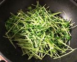 ごま油香る豆苗炒め作り方3写真