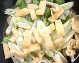 鶏ひき肉と油揚げの卵とじ作り方3写真