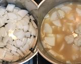 山椒風味の鶏団子と大根の豚骨スープ作り方3写真