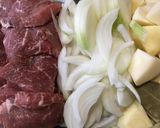 ♪牛もも肉の赤ワイントマト煮込み作り方2写真