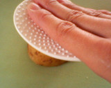 茹でたジャガイモの皮のむき方作り方1写真