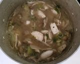 鶏ささみと きのこ セロリの コンソメスープ✩作り方7写真