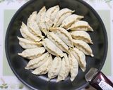 今夜の夕飯！キャベツ椎茸豚肉焼き餃子中華作り方7写真