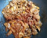 今日の夕飯舞茸豚こまポークチャップ肉料理作り方7写真