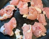 手羽トロとほうれん草のトマトバター炒め作り方3写真