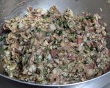 美味しいジューシー💕粗挽き肉で焼き餃子🥟作り方2写真