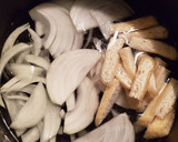 玉ねぎとワカメと油揚げの味噌汁作り方3写真