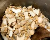 むね肉でも柔らか、鶏肉と大豆のトマト煮作り方9写真