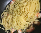 簡単　しらすのアヒージョパスタ作り方4写真
