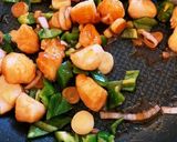 腰果鳥丁(鶏肉とカシューナッツの炒め物)作り方6写真
