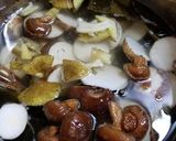天然キノコのシモコシ等と里芋のイカ墨煮！作り方6写真
