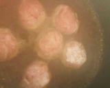 にぎにぎ楽しい♪小間肉とさつまいもの煮物作り方3写真