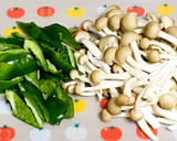 牛肉としめじのオイスターソース炒め作り方1写真
