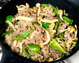 牛肉としめじのオイスターソース炒め作り方4写真