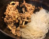 豚肉ときのこの春雨炒め作り方3写真