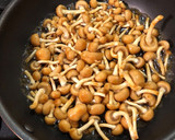 パパっと5分で簡単　なめこの卵とじ丼作り方3写真