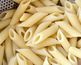 ペンネとトマト・玉ねぎのマカロニサラダ風作り方3写真