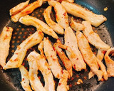 シャキうま！豚トロのニラもやし塩だれ炒め作り方2写真
