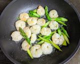 海老と豆苗のプリッシャキ炒め作り方3写真