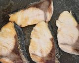 フライパンで簡単♪おいしいぶりの照り焼き作り方2写真
