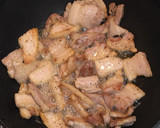 豚バラ肉と舞茸と里芋の赤ワイン・トマト煮作り方4写真