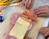 鶏胸肉のチーズとカニカマロール巻き作り方2写真