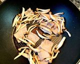 豚肉としめじのバター醤油炒め作り方2写真
