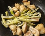 ホルモンとハチクの炒め物☆作り方3写真