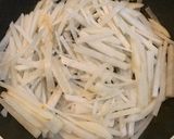 大根とえのきと塩昆布のポン酢マヨ炒め作り方1写真
