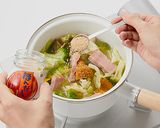 ベーコンと野菜の味噌汁、バター風味作り方7写真