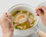 ベーコンと野菜の味噌汁、バター風味作り方8写真