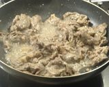 牛肉の塩麹ニンニクソテー作り方3写真