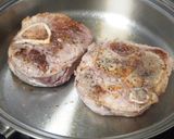 仔牛スネ肉（オーソボッコ）のトマト煮込み作り方4写真