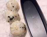わかめおにぎり 鶏と紫蘇揚げ弁当 詰め方作り方1写真