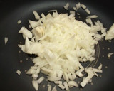 甘辛ひき肉ときのこの蒸し炒め作り方1写真