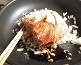 甘辛ひき肉ときのこの蒸し炒め作り方3写真